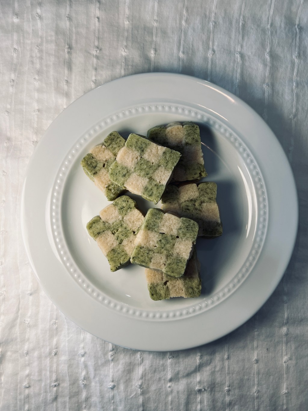 basil parmesan checkerboard cookies aka pesto&nbsp;shortbread